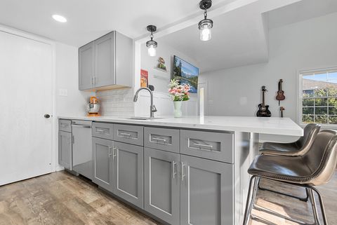 Tiny photo for 7024 Olde Gatehouse Road, Tinley Park, IL 60477 (MLS # 12510974)