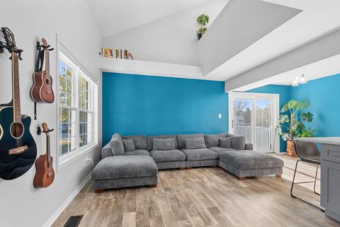 Tiny photo for 7024 Olde Gatehouse Road, Tinley Park, IL 60477 (MLS # 12510974)