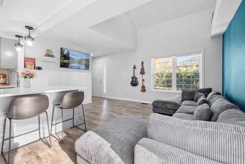 Tiny photo for 7024 Olde Gatehouse Road, Tinley Park, IL 60477 (MLS # 12510974)