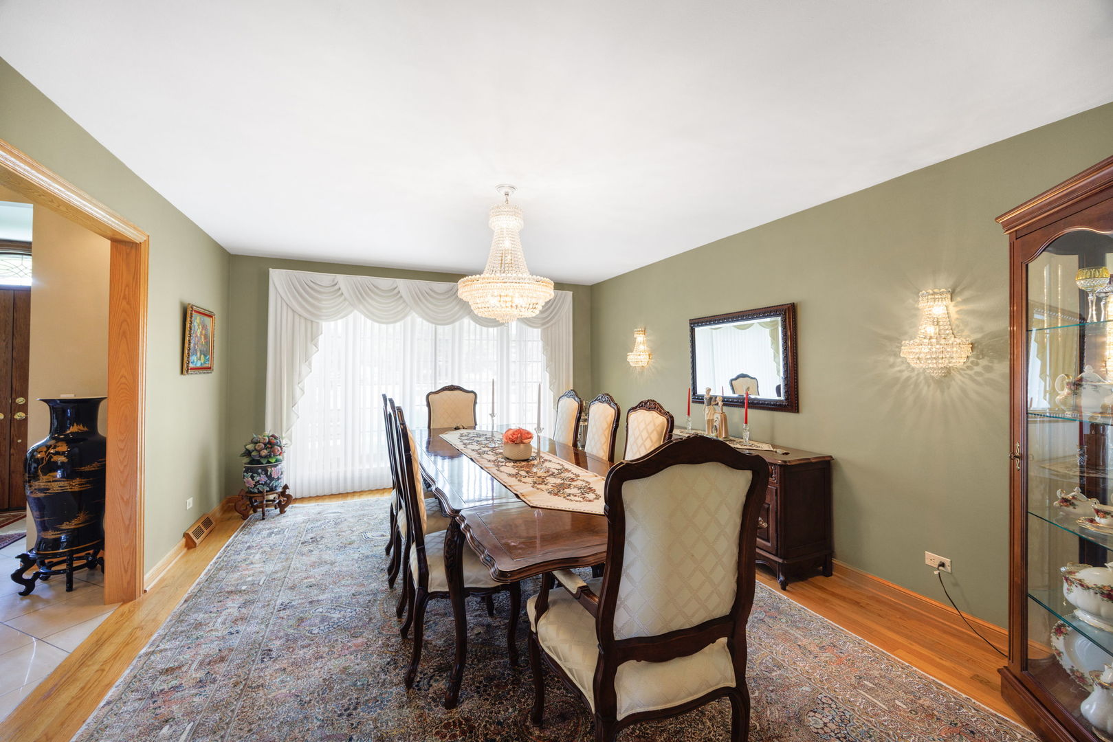 3919 GLORIA Court