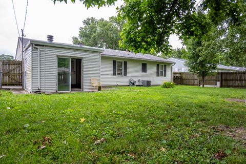 Tiny photo for 1412 Holly Street, Centralia, IL 62801 (MLS # 12670432)