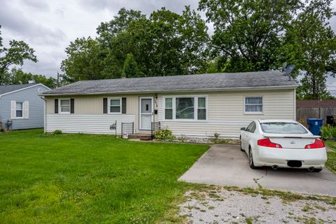 Tiny photo for 1412 Holly Street, Centralia, IL 62801 (MLS # 12670432)