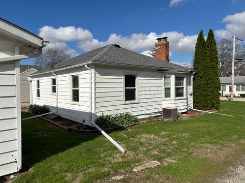 Tiny photo for 627 Genesee Avenue, Morrison, IL 61270 (MLS # 12616355)