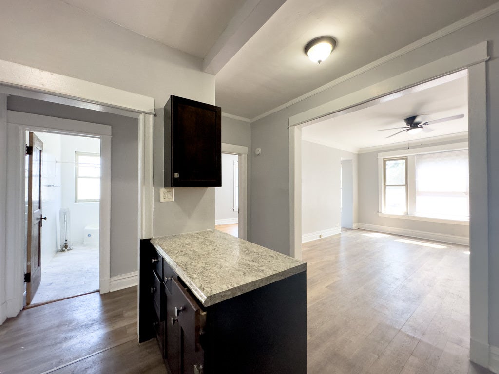 1222 W Rosemont Avenue 1