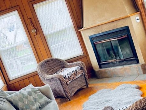 Tiny photo for 807 S Owen Street, Mount Prospect, IL 60056 (MLS # 12616384)