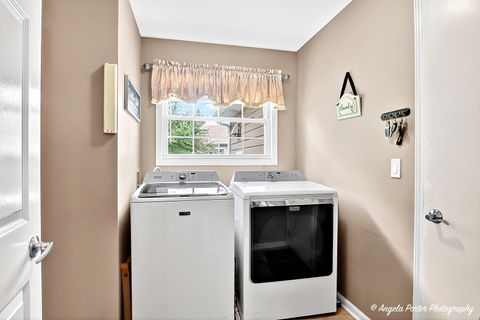 Tiny photo for 209 Geneva Lane, McHenry, IL 60051 (MLS # 12536064)