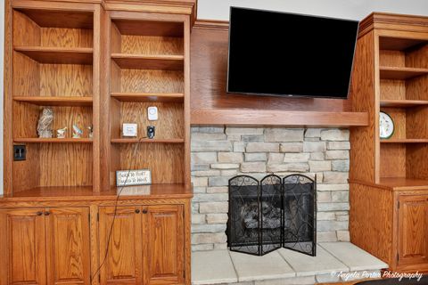 Tiny photo for 209 Geneva Lane, McHenry, IL 60051 (MLS # 12536064)