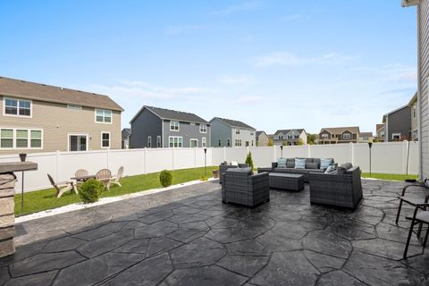 Tiny photo for 88 HEDGEROW Drive, Elgin, IL 60124 (MLS # 12469829)