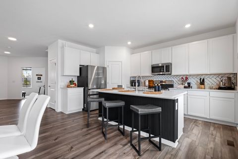 Tiny photo for 88 HEDGEROW Drive, Elgin, IL 60124 (MLS # 12469829)