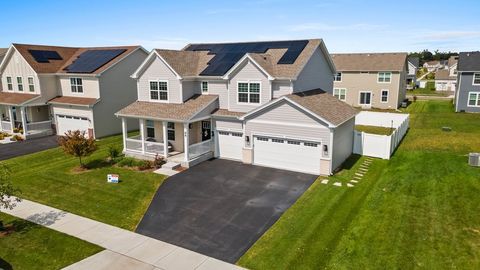 Tiny photo for 88 HEDGEROW Drive, Elgin, IL 60124 (MLS # 12469829)