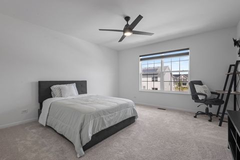Tiny photo for 88 HEDGEROW Drive, Elgin, IL 60124 (MLS # 12469829)