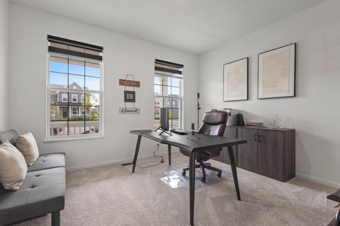 Tiny photo for 88 HEDGEROW Drive, Elgin, IL 60124 (MLS # 12469829)