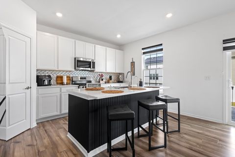 Tiny photo for 88 HEDGEROW Drive, Elgin, IL 60124 (MLS # 12469829)