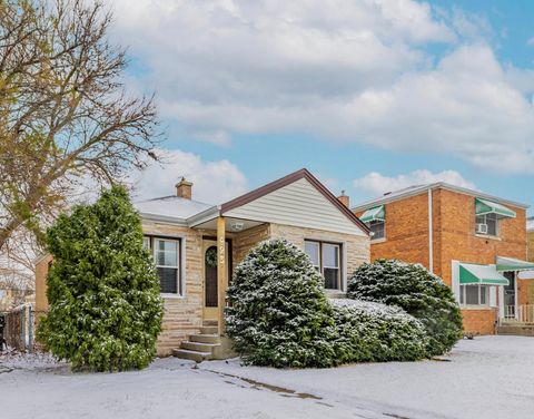 Photo of 923 Marshall Avenue, Bellwood, IL 60104 (MLS # 12591851)