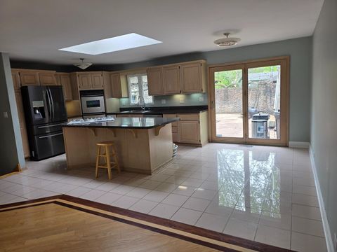 Tiny photo for 5787 N Clifford Avenue, Chicago, IL 60646 (MLS # 12653156)