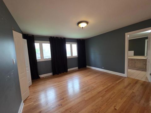Tiny photo for 5787 N Clifford Avenue, Chicago, IL 60646 (MLS # 12653156)
