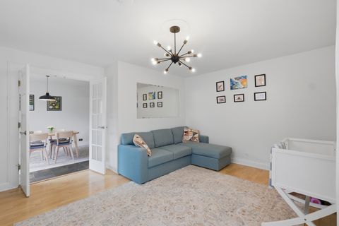 Tiny photo for 1525 N Arlington Heights Road #D, Arlington Heights, IL 60004 (MLS # 12613222)