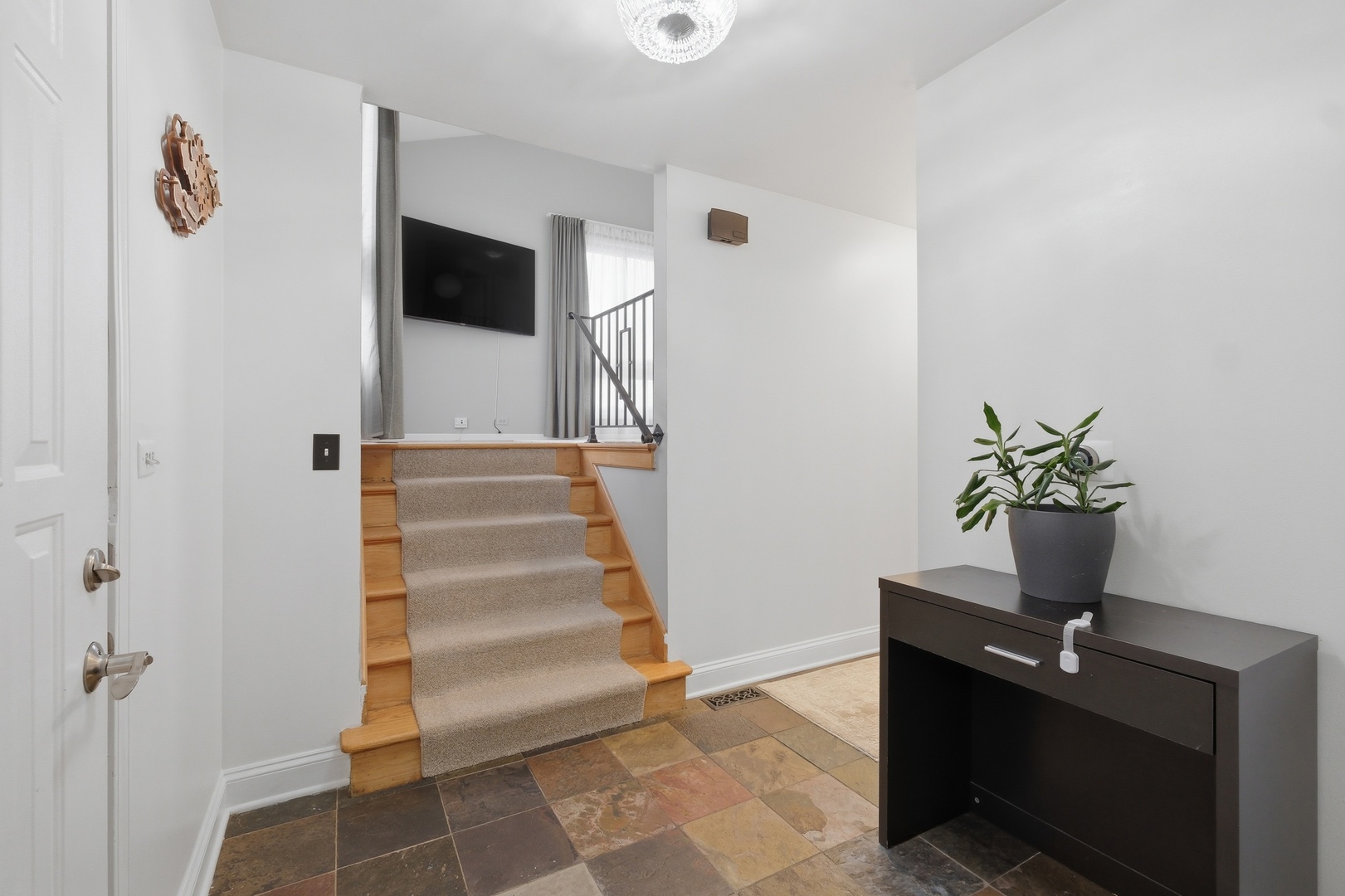 1525 N Arlington Heights Road D