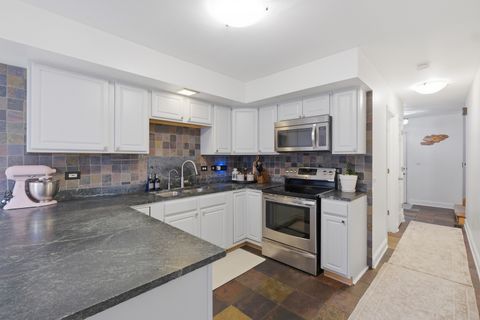 Tiny photo for 1525 N Arlington Heights Road #D, Arlington Heights, IL 60004 (MLS # 12613222)