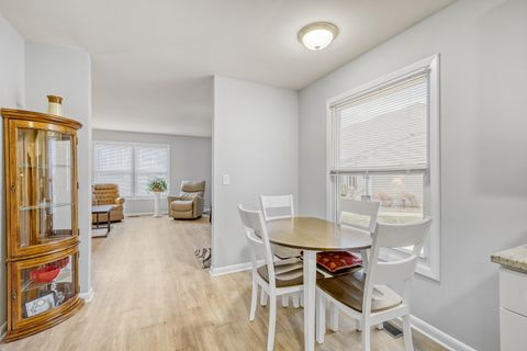 Tiny photo for 1064 Hampton Harbor #1064, Schaumburg, IL 60193 (MLS # 12591599)