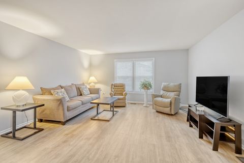 Tiny photo for 1064 Hampton Harbor #1064, Schaumburg, IL 60193 (MLS # 12591599)