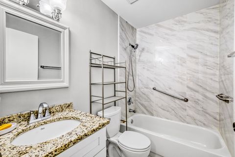 Tiny photo for 1064 Hampton Harbor #1064, Schaumburg, IL 60193 (MLS # 12591599)