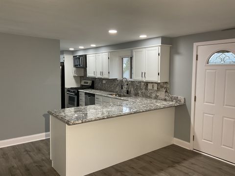 Tiny photo for 518 Tyler Drive, Carpentersville, IL 60110 (MLS # 12581701)