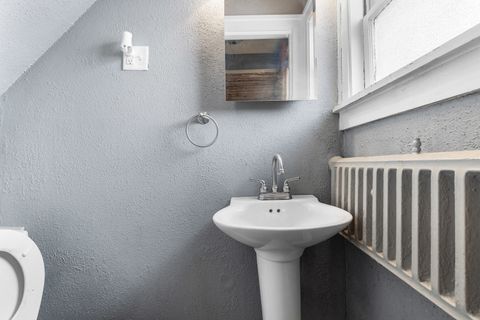 Tiny photo for 212 N Gardiner Avenue, Rockford, IL 61107 (MLS # 12592271)