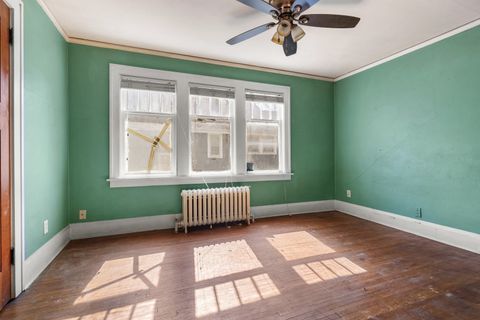 Tiny photo for 212 N Gardiner Avenue, Rockford, IL 61107 (MLS # 12592271)