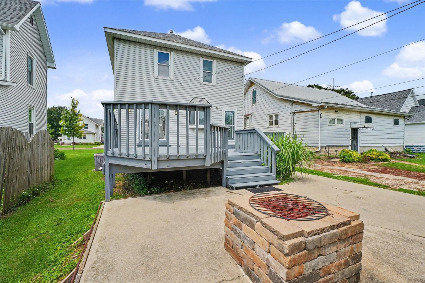 222 S Sangamon Avenue