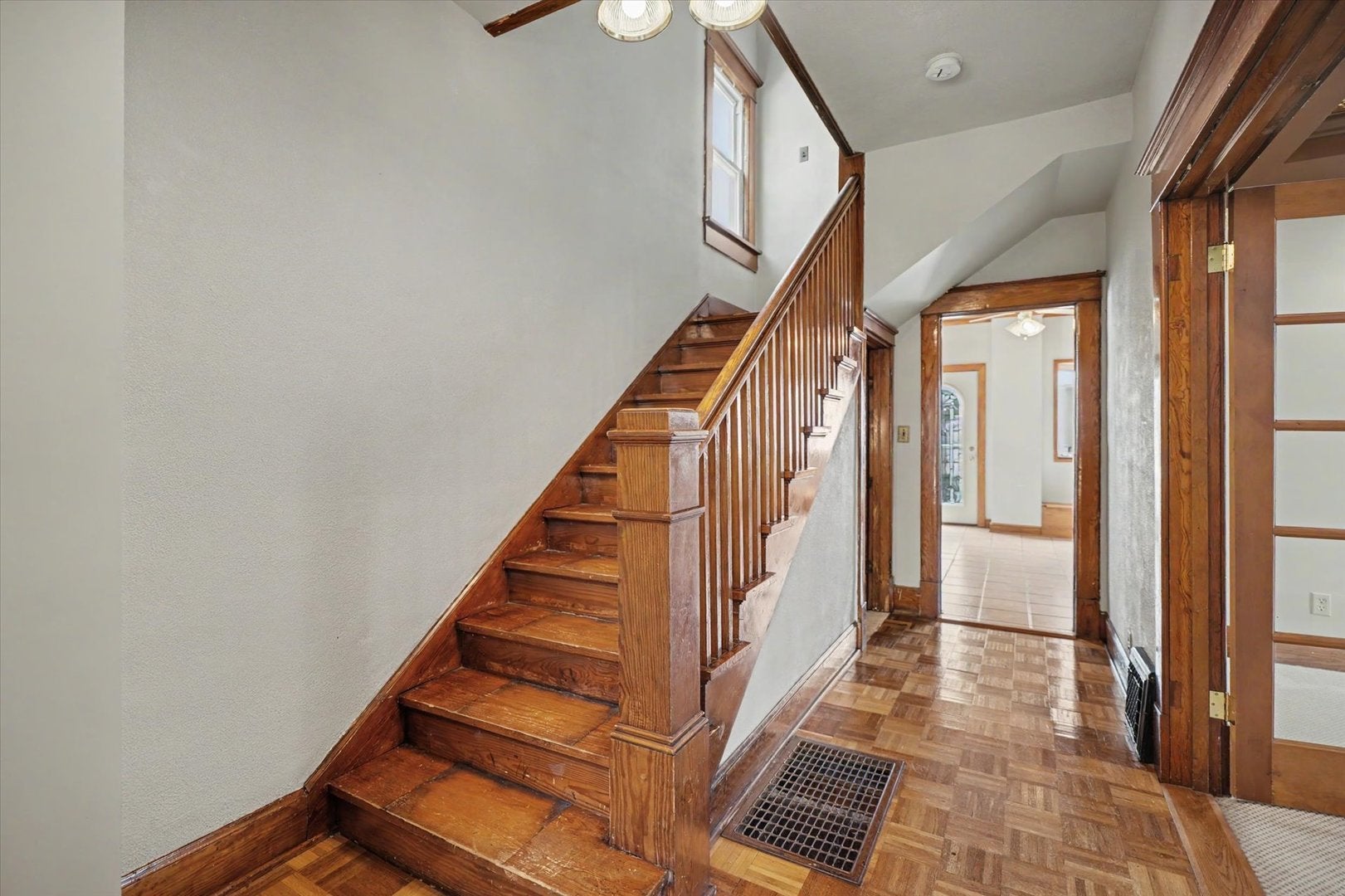 222 S Sangamon Avenue