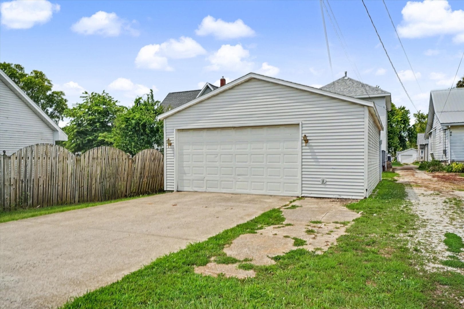 222 S Sangamon Avenue