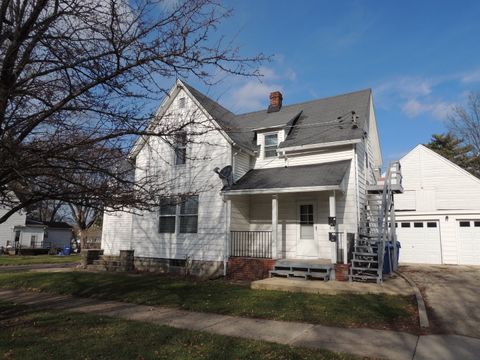 130 S 11th Street S DeKalb IL 60115