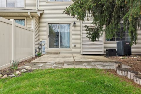 Tiny photo for 2056 Yellow Daisy Court, Naperville, IL 60563 (MLS # 12651192)