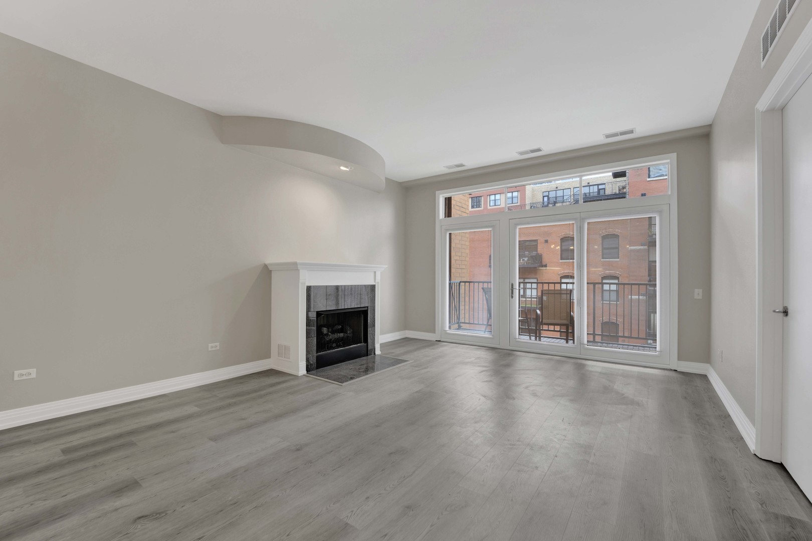 550 W Fulton Street 507