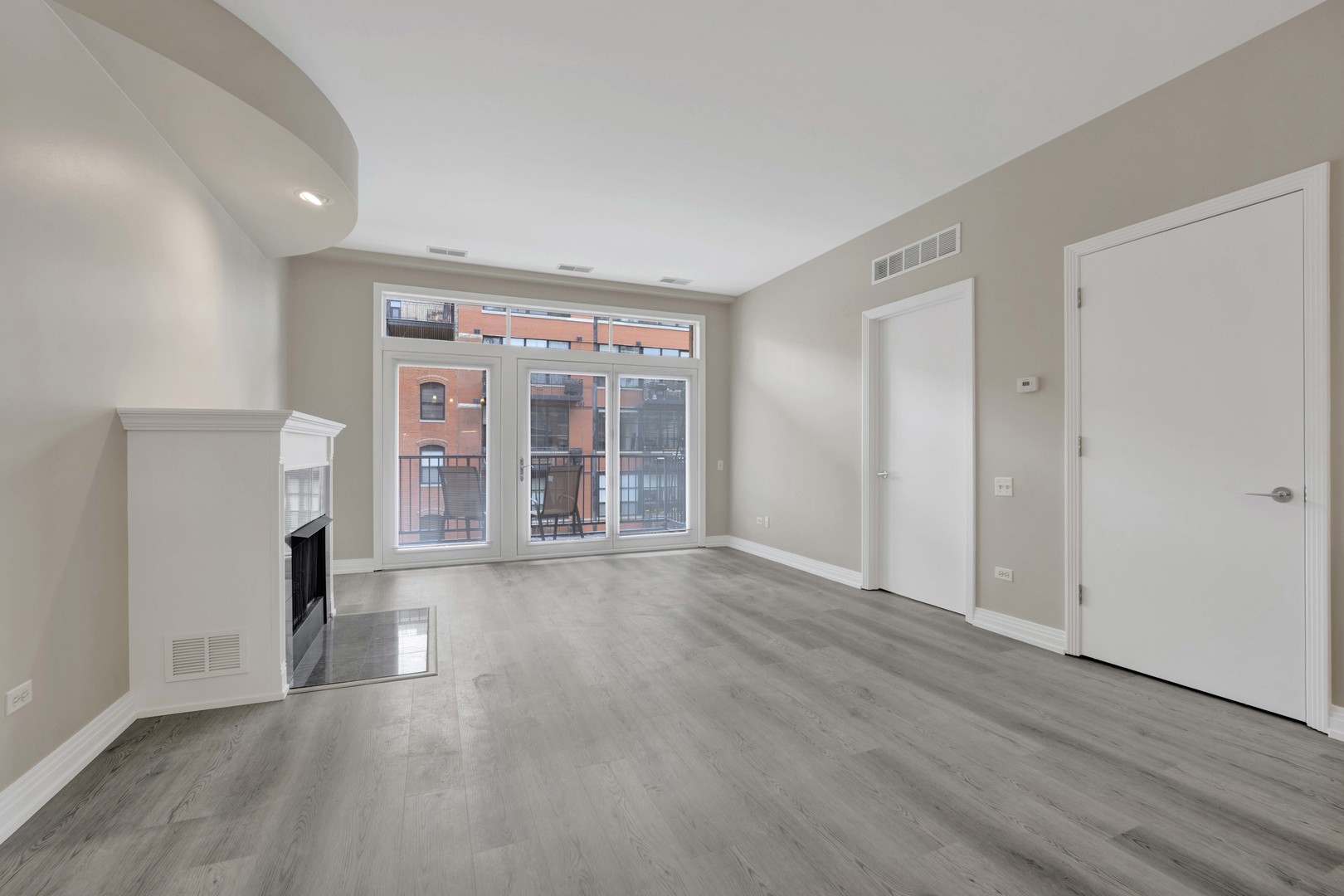 550 W Fulton Street 507