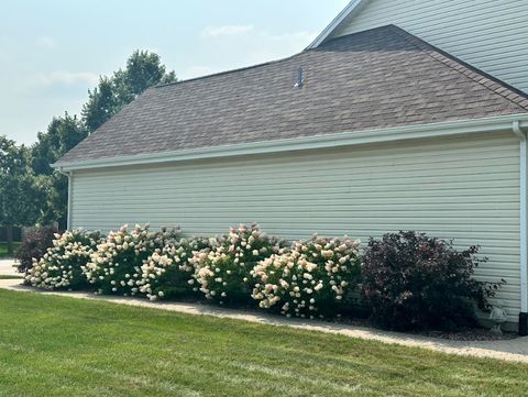 Tiny photo for 133 Caledonian Avenue, Sugar Grove, IL 60554 (MLS # 12554870)