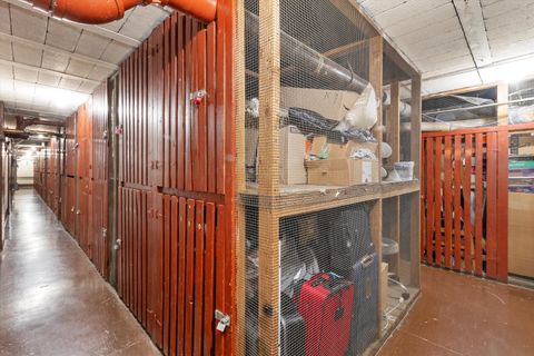 Tiny photo for 708 W Bittersweet Place #111, Chicago, IL 60613 (MLS # 12466194)