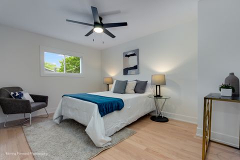 Tiny photo for 959 S Fern Avenue, Elmhurst, IL 60126 (MLS # 12634923)