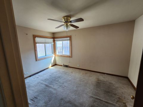 Tiny photo for 6221 N La Crosse Avenue, Chicago, IL 60646 (MLS # 12461335)