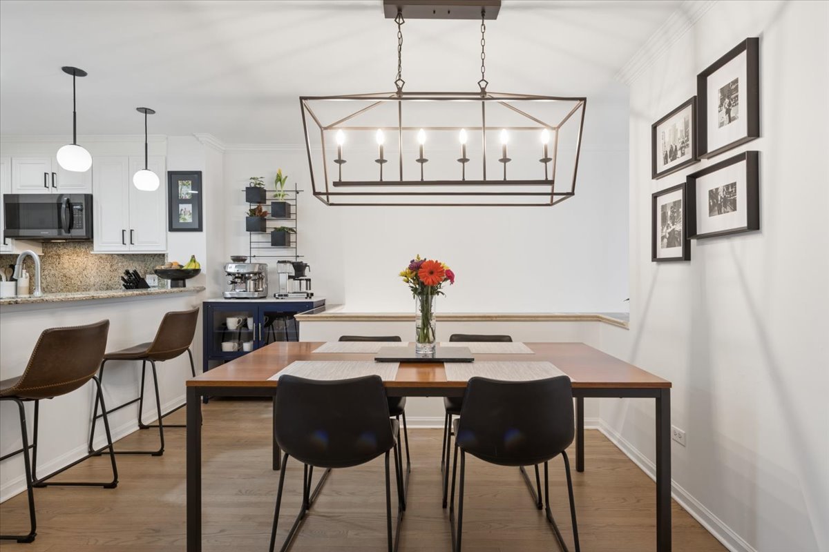 930 N Clark Street I