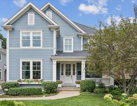 Photo of 887 Ash Street, Winnetka, IL 60093 (MLS # 12748077)