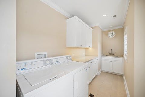 Tiny photo for 887 Ash Street, Winnetka, IL 60093 (MLS # 12748077)