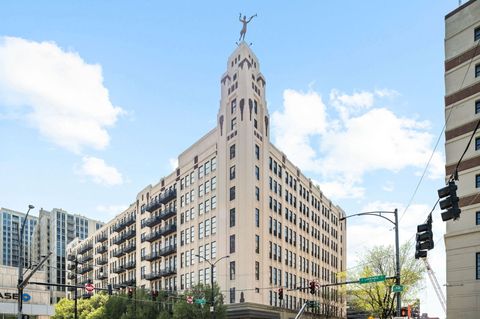 Photo of 758 N Larrabee Street #620, Chicago, IL 60654 (MLS # 12624481)