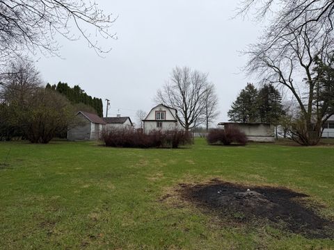 Tiny photo for 2403 Deets Road, Sterling, IL 61081 (MLS # 12607879)