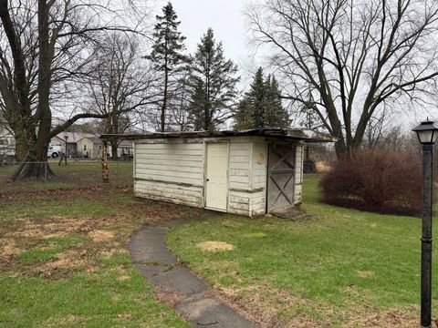 Tiny photo for 2403 Deets Road, Sterling, IL 61081 (MLS # 12607879)