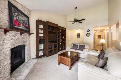 Tiny photo for 592 Edinburgh Lane #B, Prospect Heights, IL 60070 (MLS # 12710670)