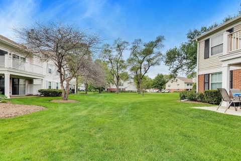 Tiny photo for 592 Edinburgh Lane #B, Prospect Heights, IL 60070 (MLS # 12710670)