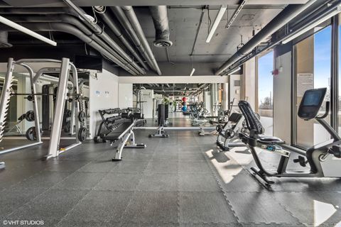 Tiny photo for 2020 N Lincoln Park West PARK #38ML, Chicago, IL 60614 (MLS # 12678574)
