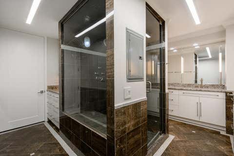Tiny photo for 2020 N Lincoln Park West PARK #38ML, Chicago, IL 60614 (MLS # 12678574)